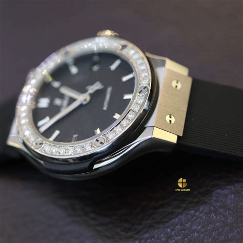 Hublot Classic Fusion Titanium Diamonds 38mm 